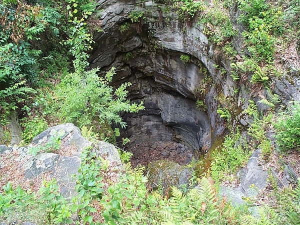 Things to Do Near Scranton, PA-Giant's Cauldron at Archbald Pothole State Park